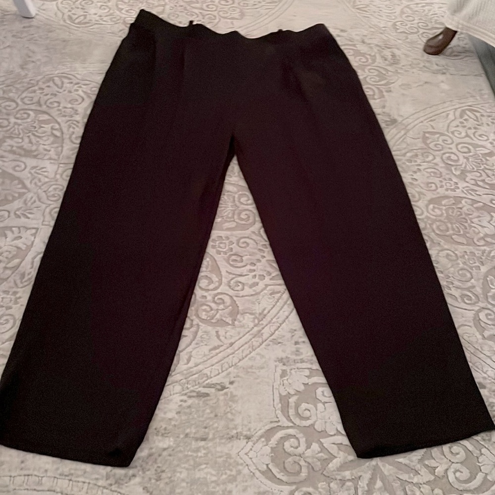 White House Black market tapered ankle dress pants